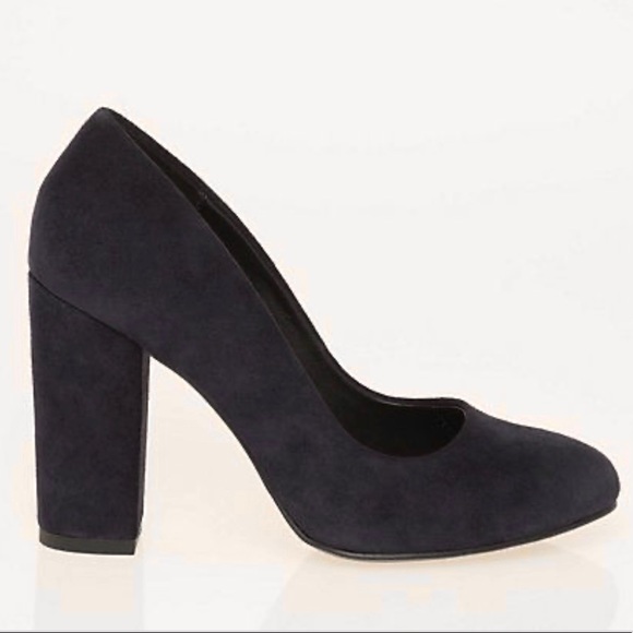 le chateau Shoes - SOLD Black Suede Block Heels